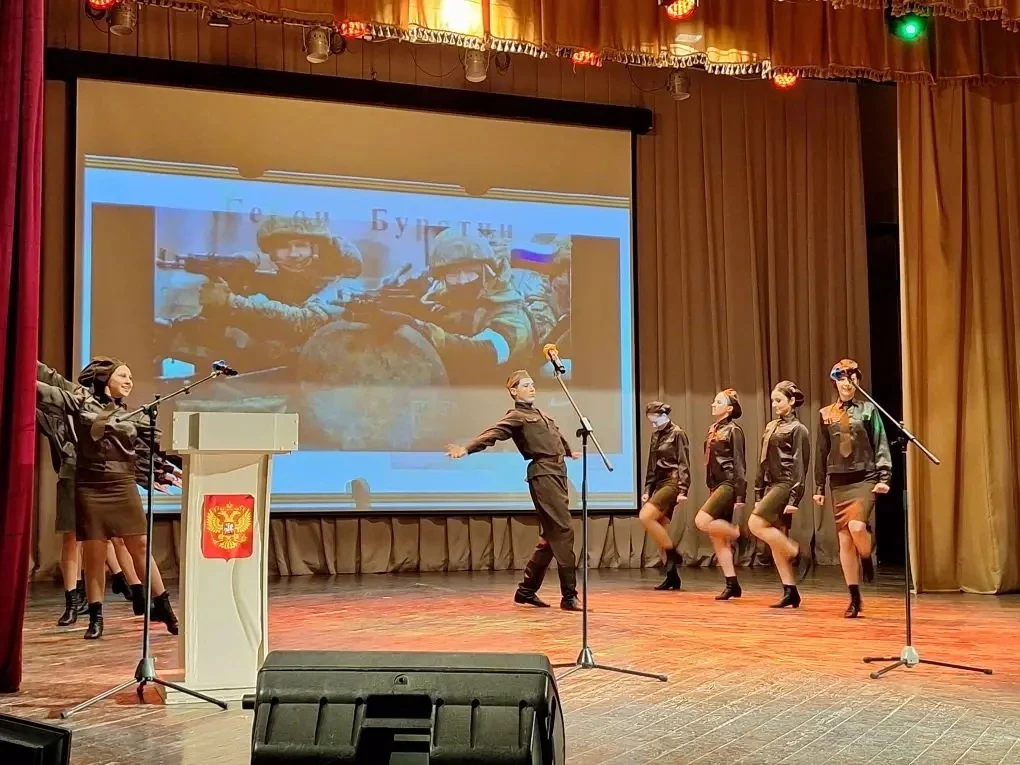 ⭐ «Многонациональная наша Победа!» — в ДК «Созвездие» прошёл трогательный праздник памяти и единства