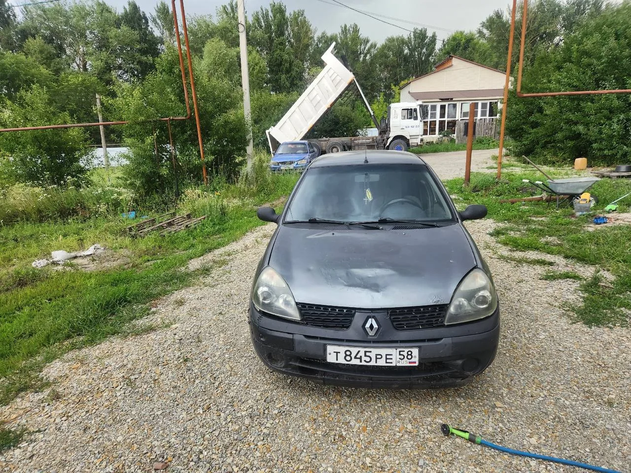 Продам Рено Симбол. Мотор работает отлично, масло не ест, совсем не дымит, тяга хорошая...