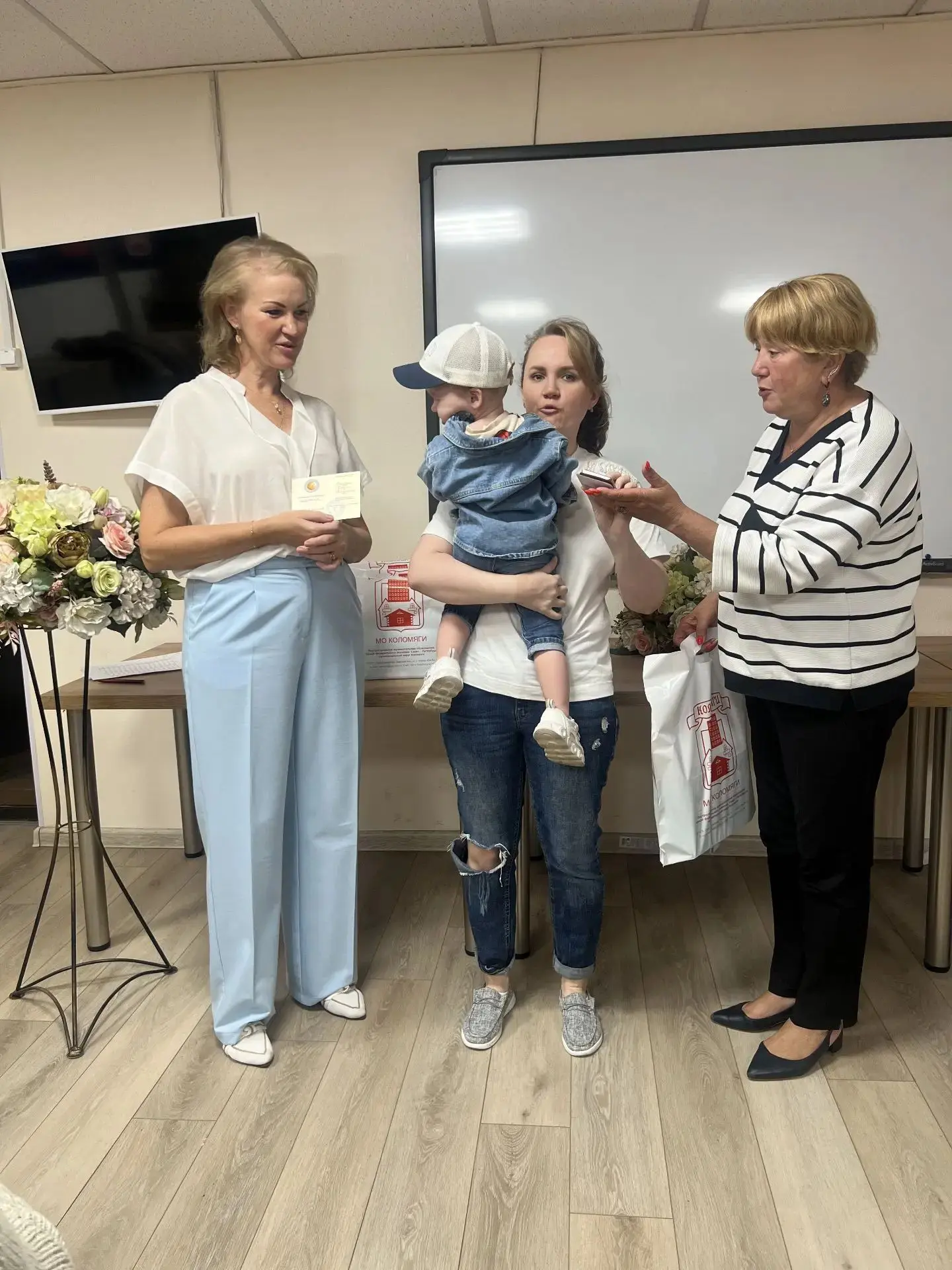 27 августа в муниципалитете состоялось торжественное вручение памятных медалей «Рожденн...