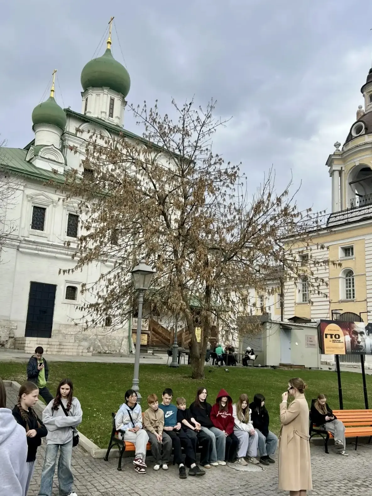 🌷 Весна в центре Москвы  🌈 В Москве наконец-то почувствовалась настоящая весна — и где её ловить, ка