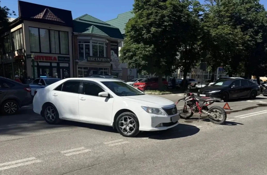 🏍❌🚗Очередной ребёнок на питбаке травмирован в ДТП в Ессентуках