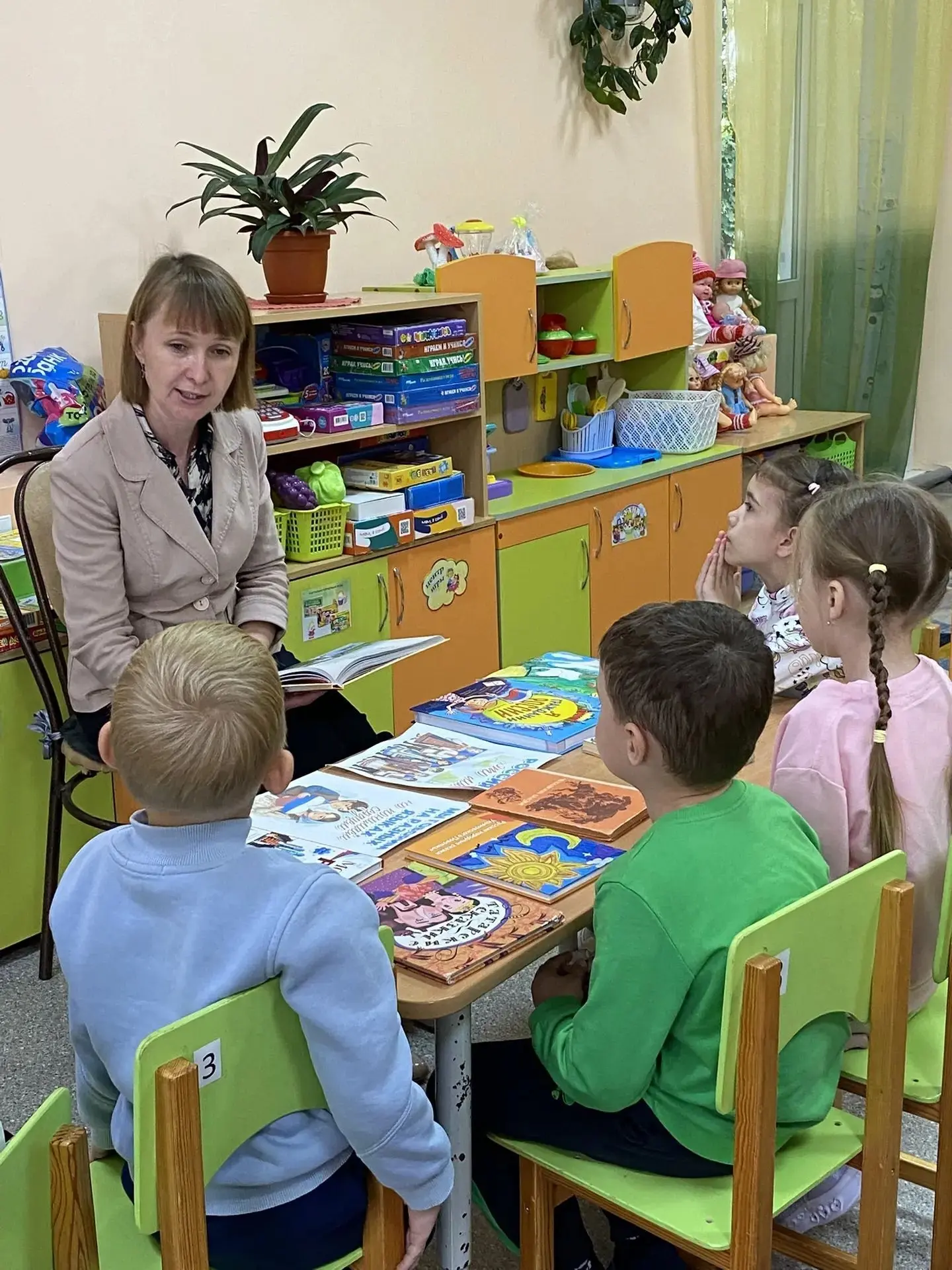 ✨В рамках празднования  Дня языков народов России, сотрудник Центральной детской библио...