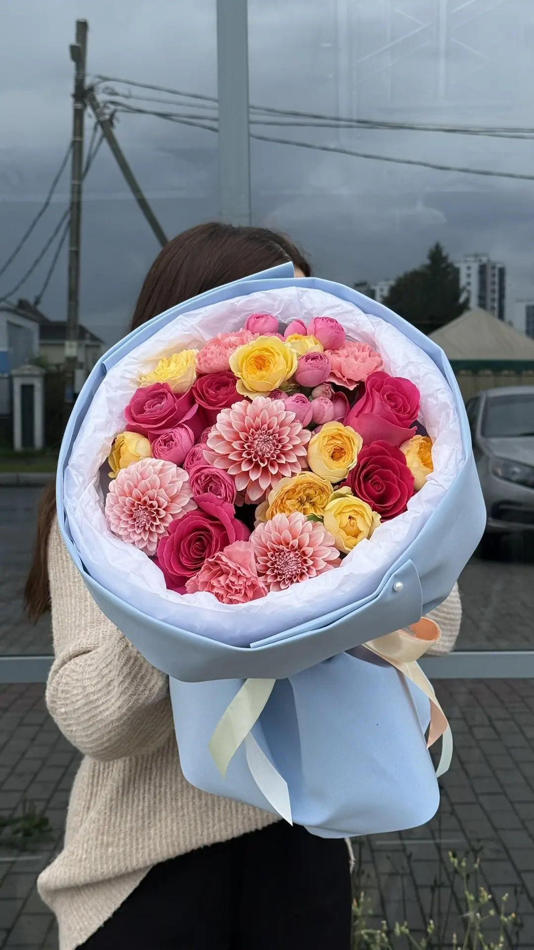 За окном холод и дождь ☔️ , но у нас - яркая подборка букетов для вас 😍