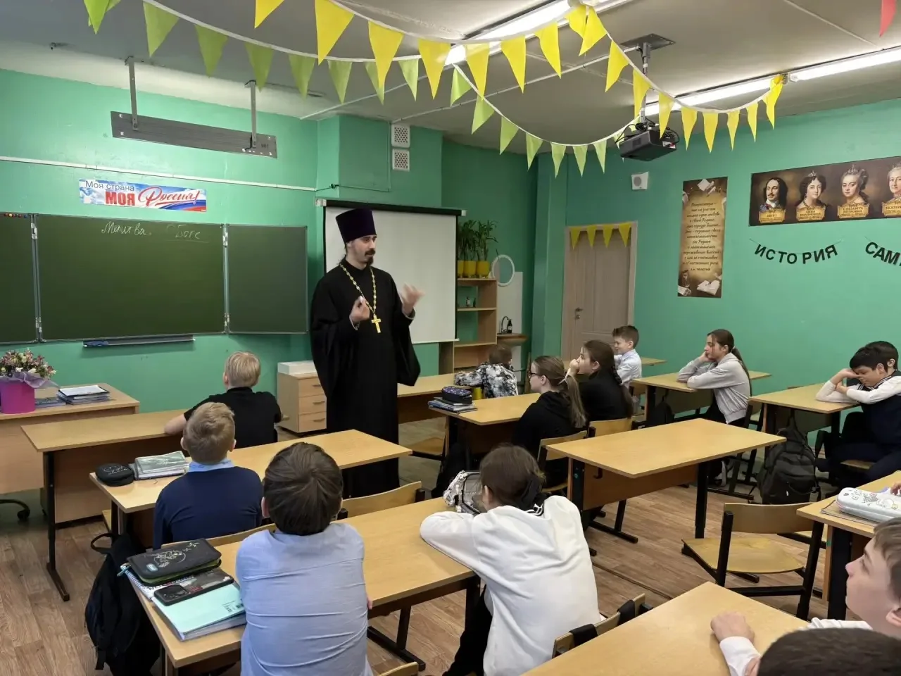 📌 На неделе состоялась встреча учащихся пятого класса нашей школы с иереем Андреем, настоятелем храм