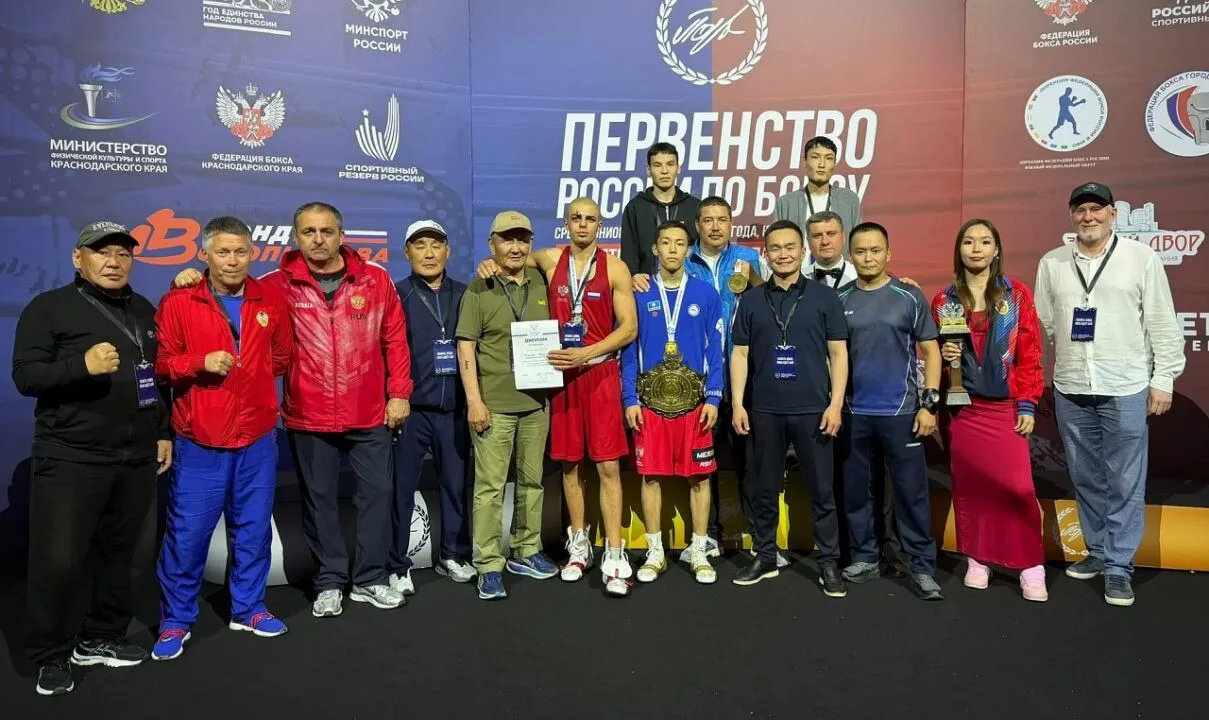 🏆 Якутские боксеры завоевали золото и серебро первенства России среди юниоров

🥊Лидер сборной Якут