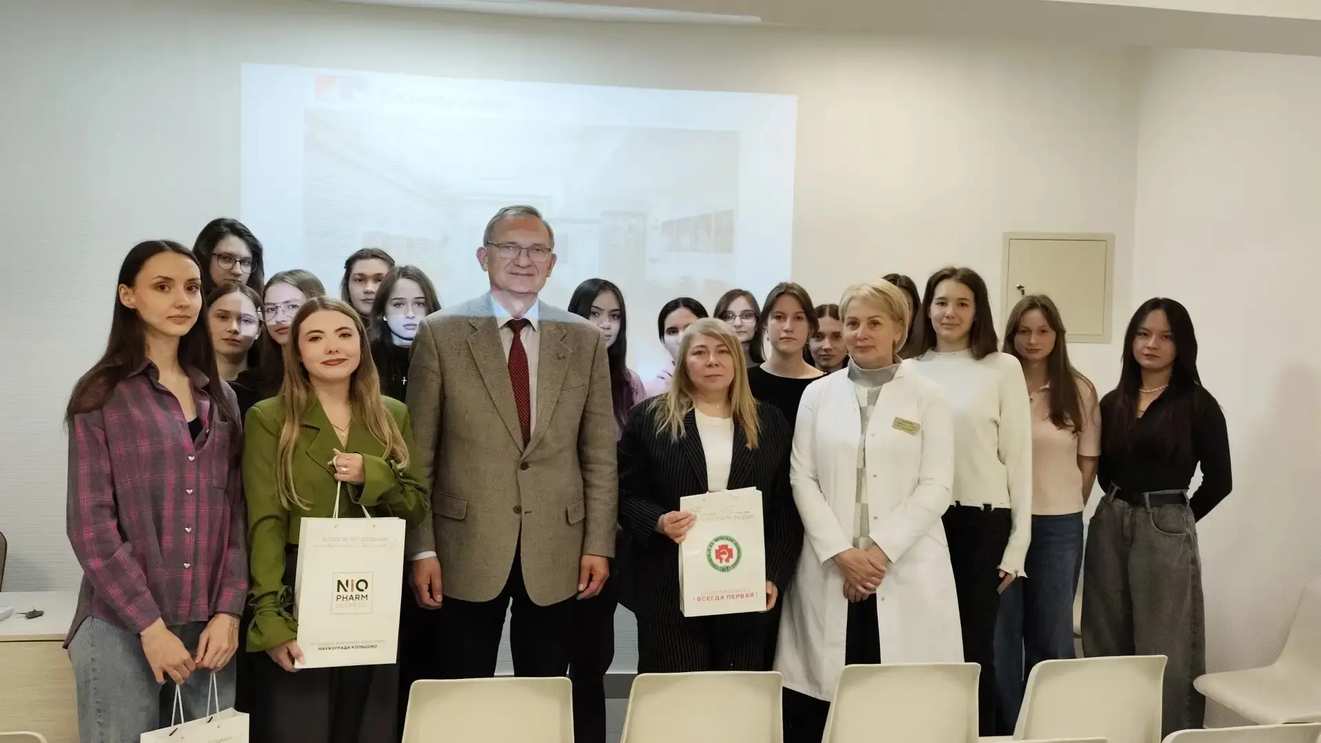 Студенты Университета Крячкова представили проекты музея Первой поликлиники!