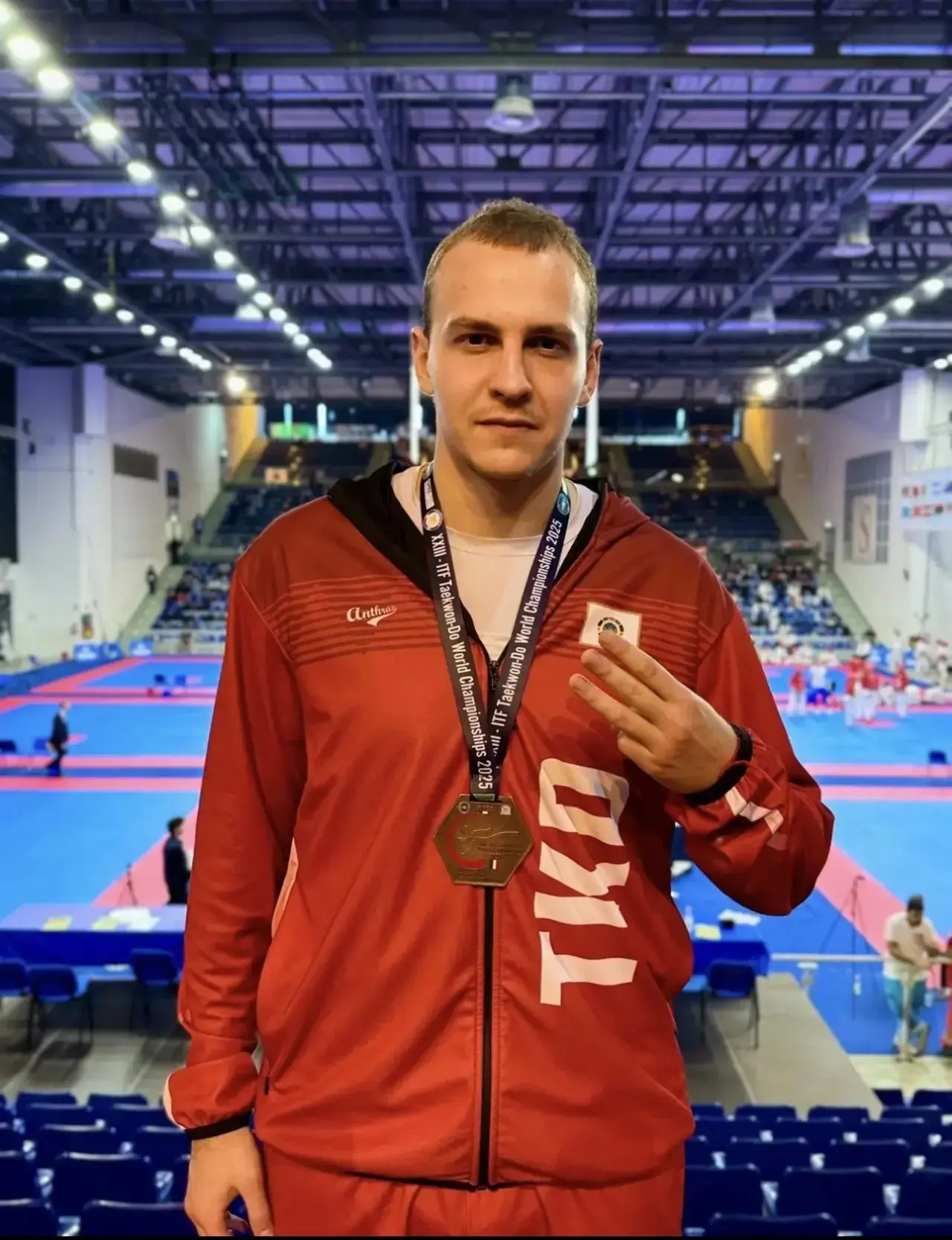 Иван Елесеев, спортсмен по тхэквондо ИТФ 🥋, представляющий Тульскую область 🏅, успешн...