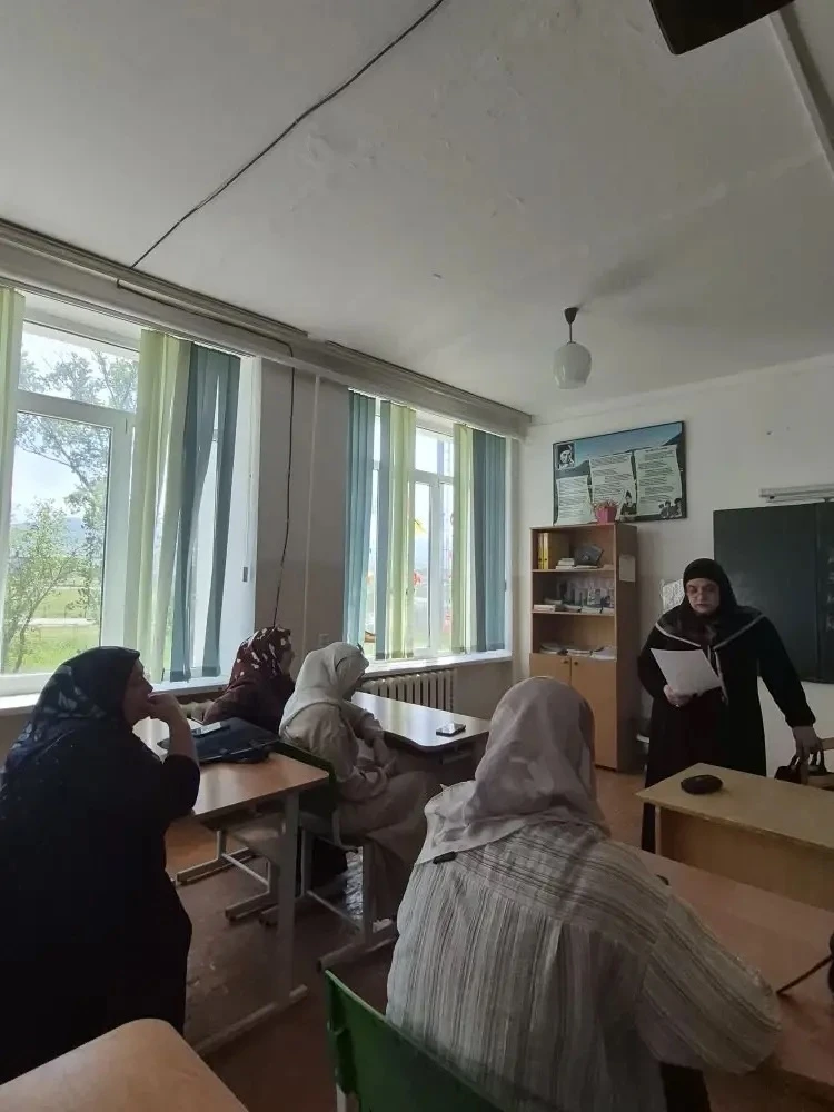 Сегодня школе во всех классах прошли родительские собрания на тему «Летний отдых – 2026»  В ходе соб