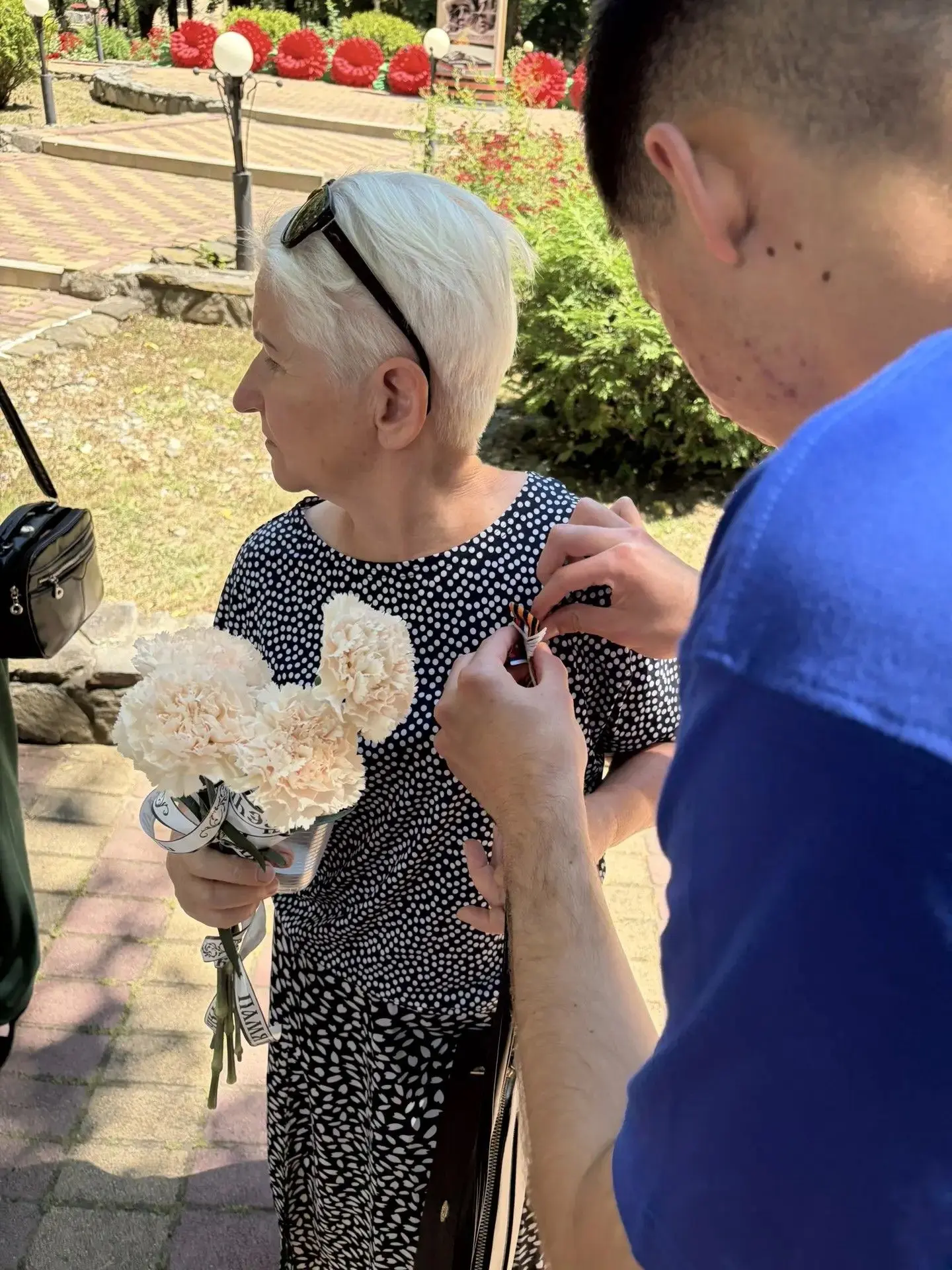 Акция "Георгиевская лента" 🎗

 22 июня волонтеры Молодежного центра провели значимую акцию под назв