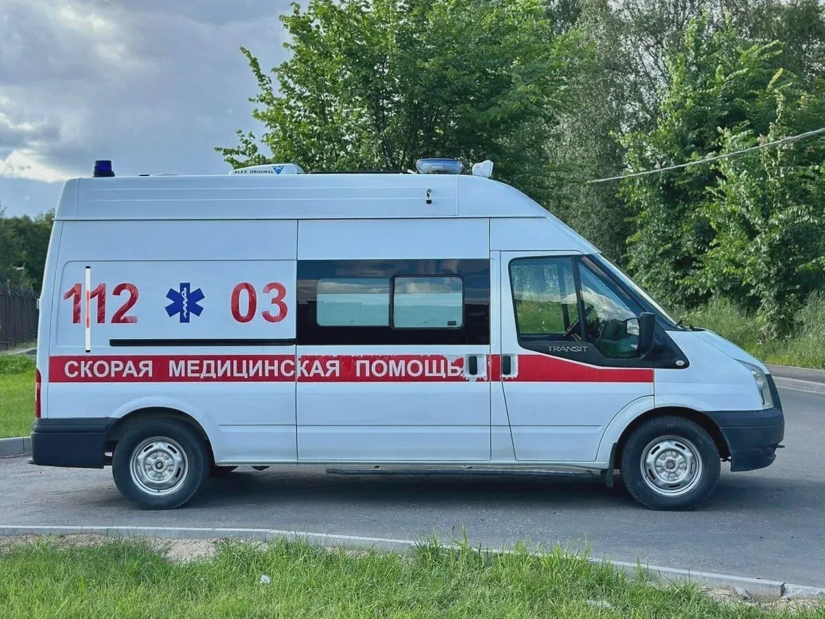 Мужчина умер у супермаркета в Кудепсте