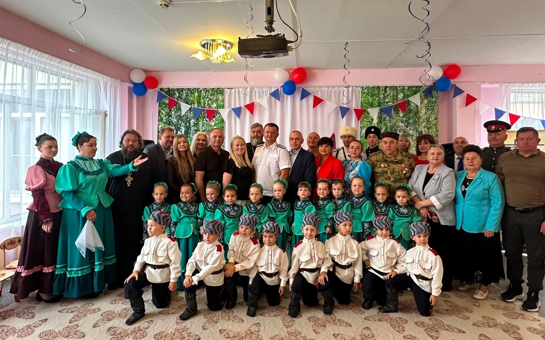 В детском саду № 99 «Крепыш» состоялось торжественное открытие группы «Казачата».