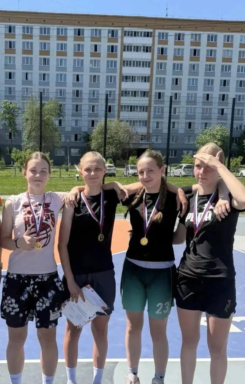 🏀5 мая на площадке центра уличного баскетбола состоялся городской турнир по баскетболу...