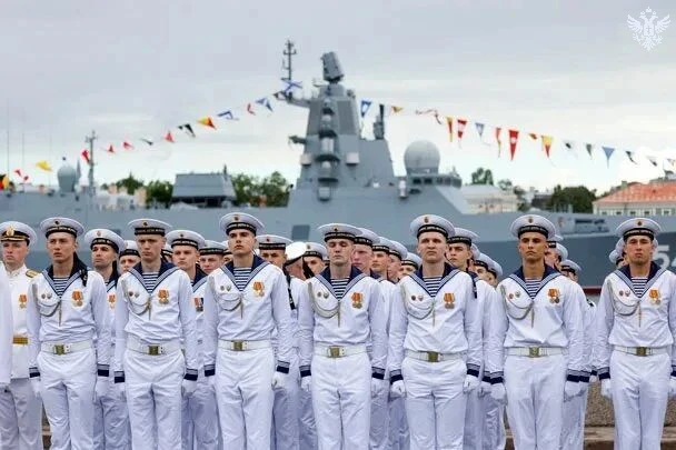 Владимир Сальдо поздравил военных моряков и ветеранов с Днём Военно-Морского Флота