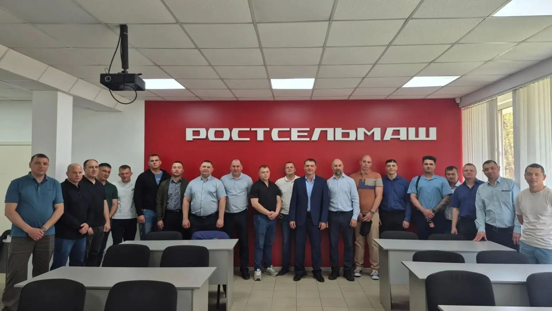 Студенты Кузбасского ГАУ прошли предзащиту дипломных работ в аудитории Ростсельмаш. Накануне 35 учащ