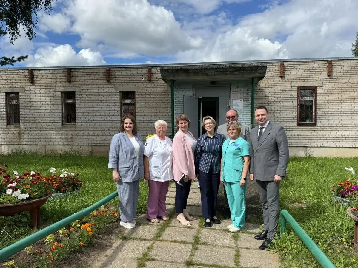 Развитие сельской медицины в Пчевском сельском поселении: рабочая поездка руководства Л...