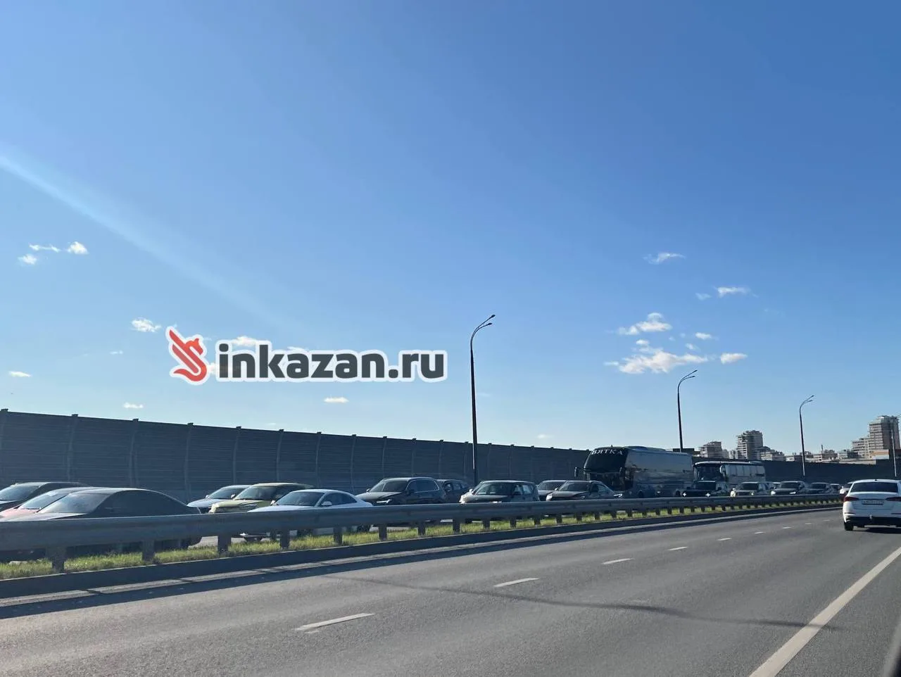 #нампишут, что на мосту Миллениум столкнулись мотоциклисты, из-за чего образовалась бол...