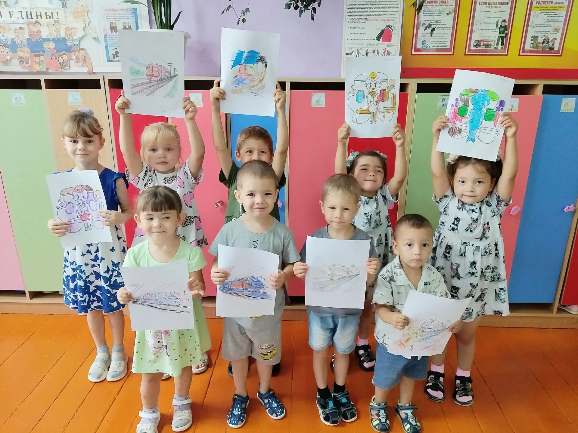 В нашем детском саду, было проведено  занятие " Профессии железной дороги: от машиниста...