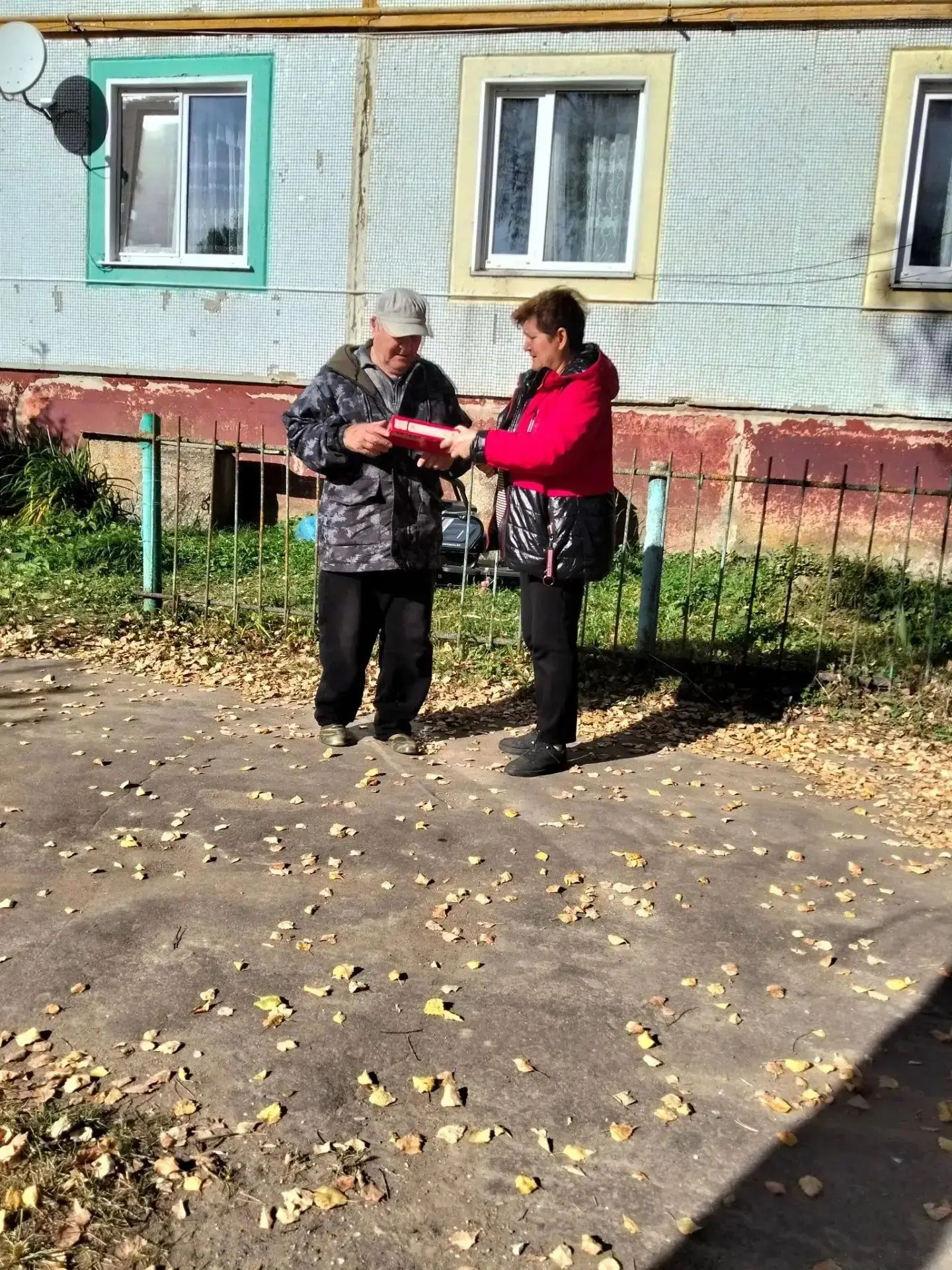 Акция «Нам года — не беда, ведь душа молода»