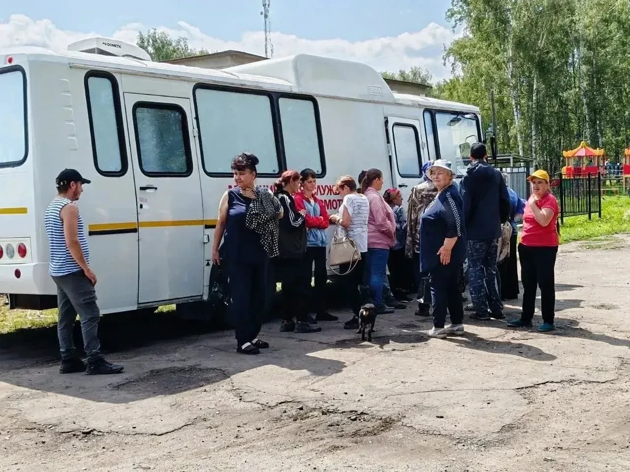 🚑 Мобильный ФАП совершил 49 выездов в сёла и принял почти 5 тысяч человек
