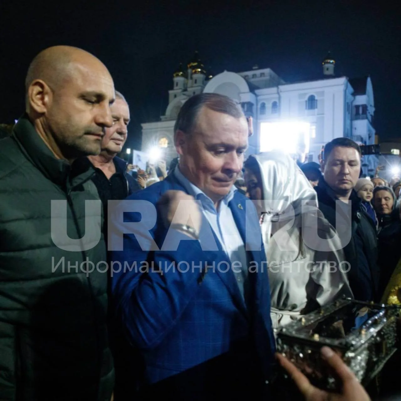Огромная очередь выстроилась к Храму на Крови в Екатеринбурге