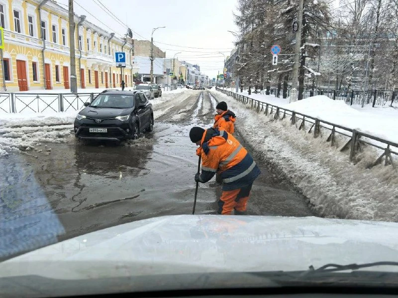 ❗️Из-за аварии на водопроводе в ближайшее время перекроют движение по набережной Северной Двины в ра