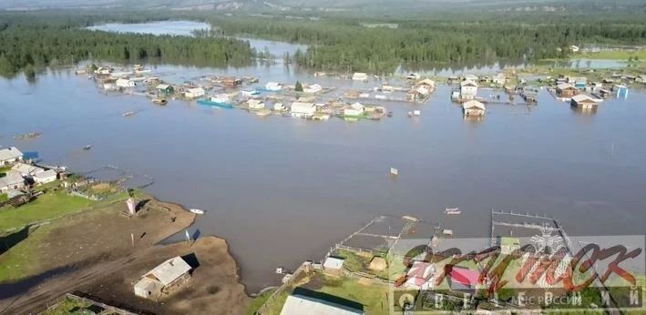 Огонь и вода

Стихия испытывает в эти дни Якутию на прочность. Бушуют лесные пожары. Из-за ливневых 