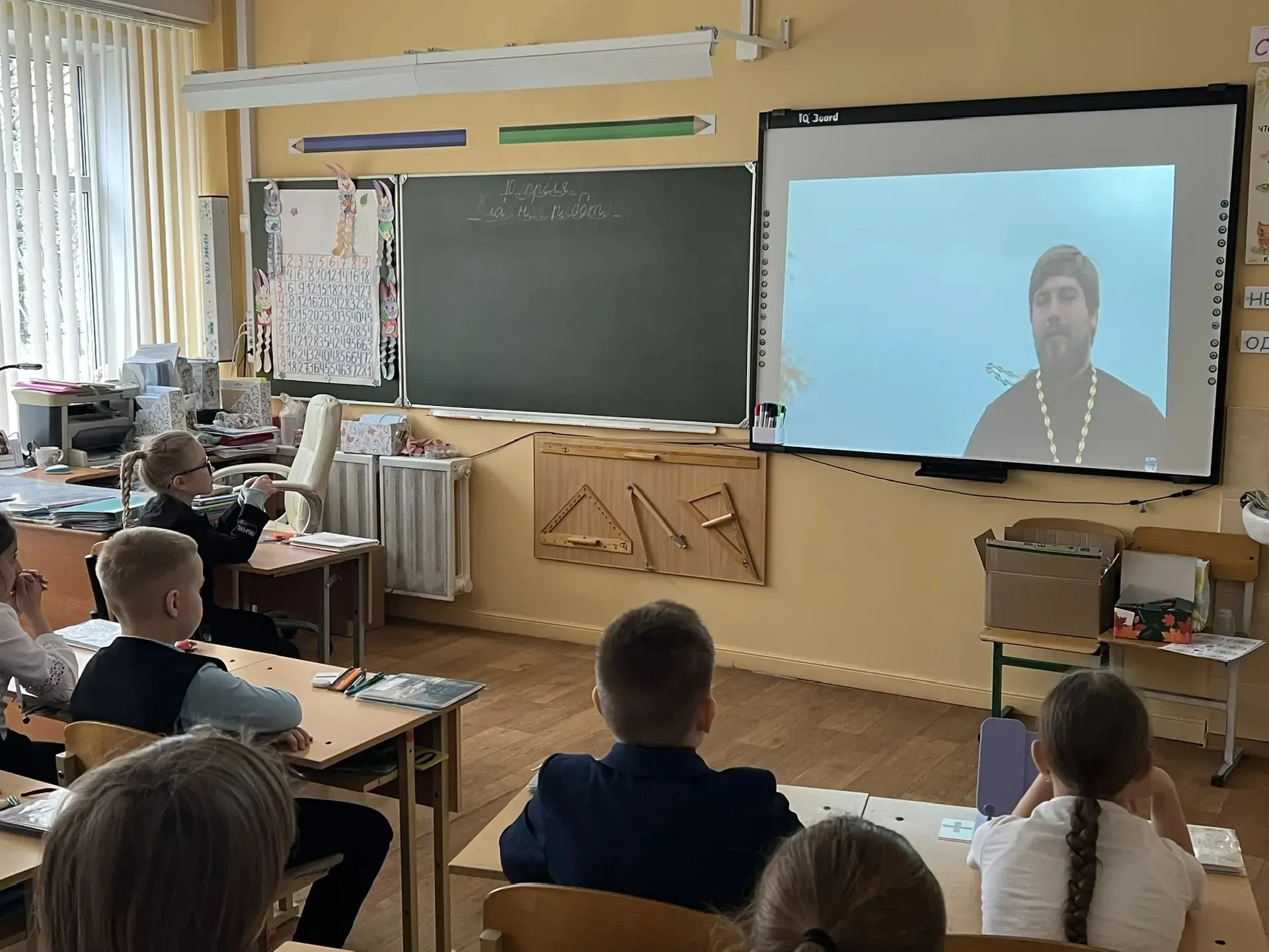 О киновоспитании  📽В апреле ученики 1-х и 2-х классов посмотрели особенные киноуроки, которые стали 