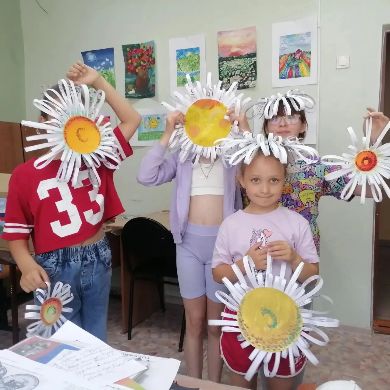 💫Лагерь-это маленькая жизнь!
🎉17 июня в лагере дневного пребывания прошёл весело, спортивно, проду