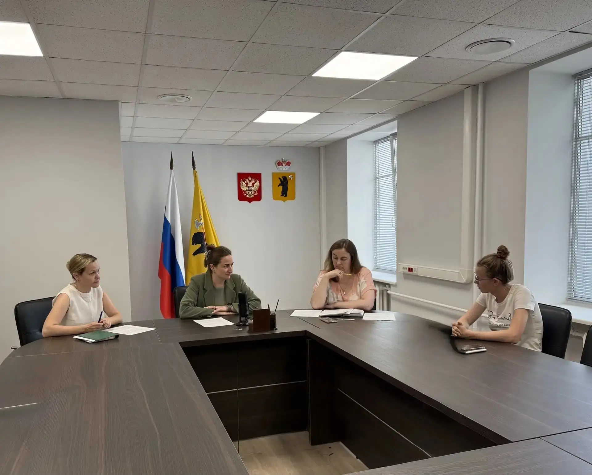Дети-сироты смогли задать вопросы министру имущественных отношений