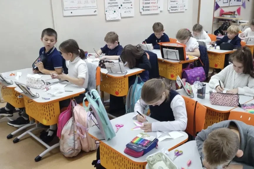 Орлята из 3 «В» продолжают готовиться к «Семейному орлятскому кругу» 🐣