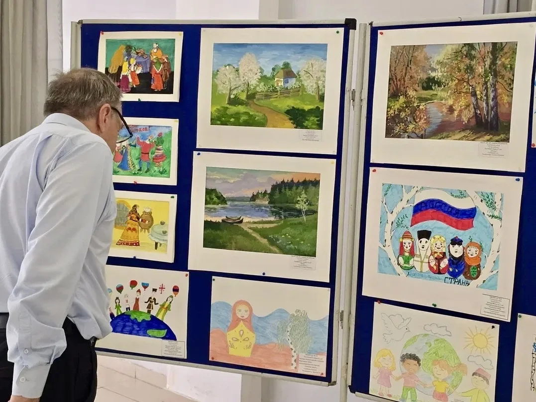 🇷🇺В атмосфере тепла и патриотизма прошло праздничное мероприятие, посвящённое предстоящему Дню Рос
