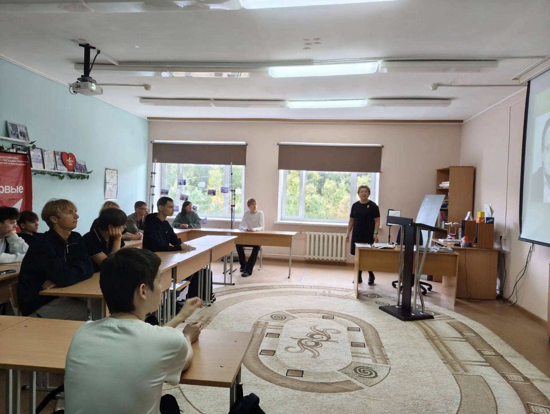 Студенты группы 175 ИС приняли участие в патриотическом мероприятии, приуроченном ко Дн...