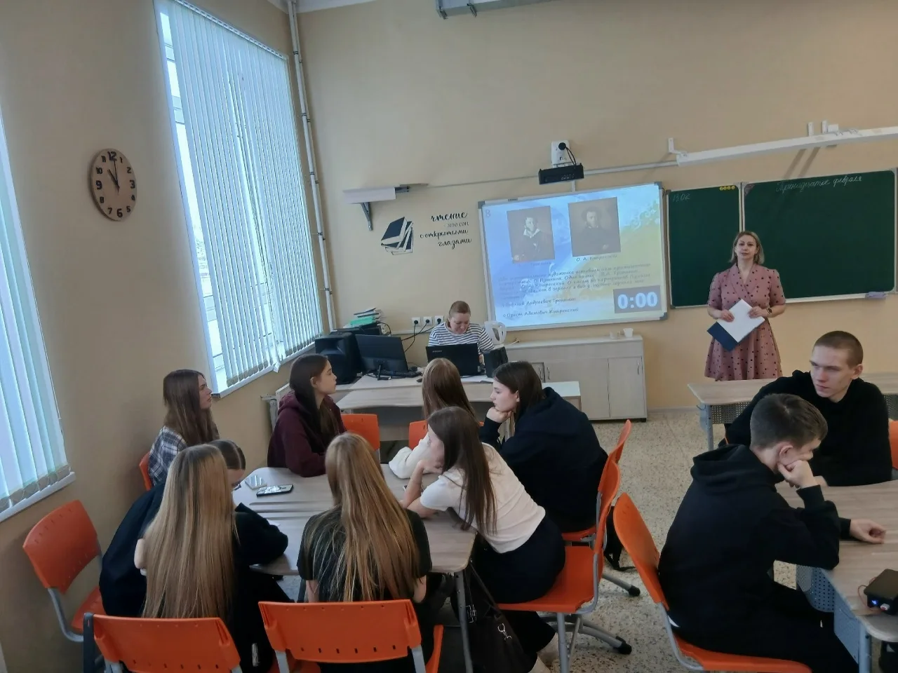 🎩 Александр Сергеевич Пушкин - фигура поистине легендарная, окружённая множеством тайн и вопросов.
