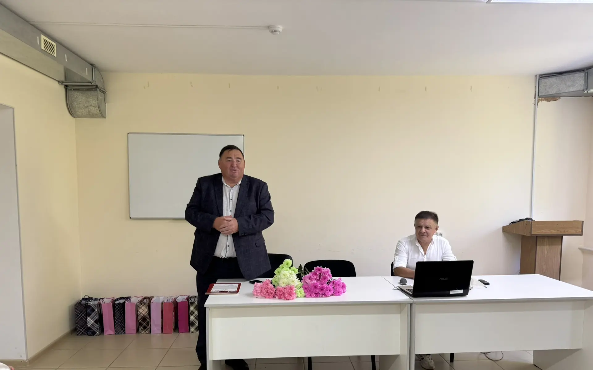 🌷 День пожилых людей — день уважения, благодарности и тёплых воспоминаний!