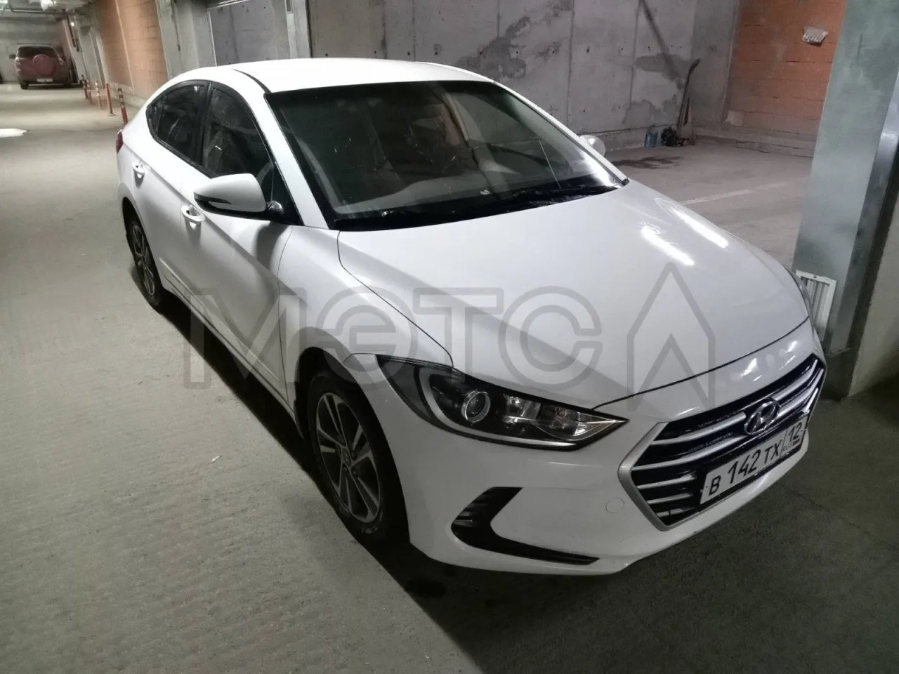 Автомобиль Hyundai Elantra, 2018 года выпуска, Идентификационный номер (VIN) XWEDB41CBJ...