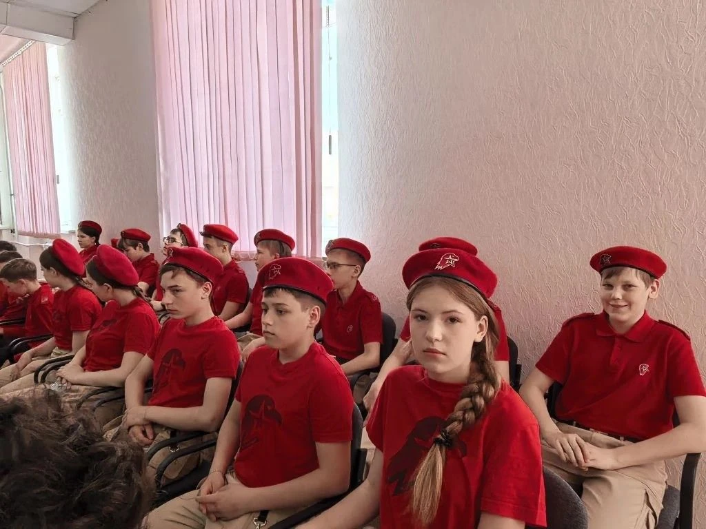 «Служить России суждено тебе и мне, служить России - удивительной стране,