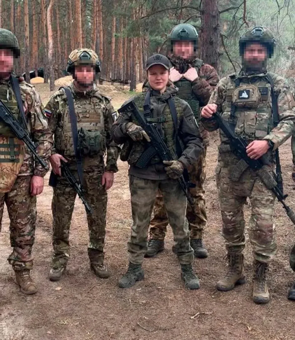 "Лебедь", которая поехала за мужем и стала техником в лаборатории