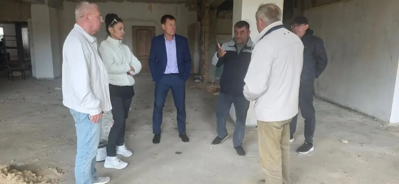 ⚒️ Капитальный ремонт Пристенского Районного Дома культуры: работы идут полным ходом!