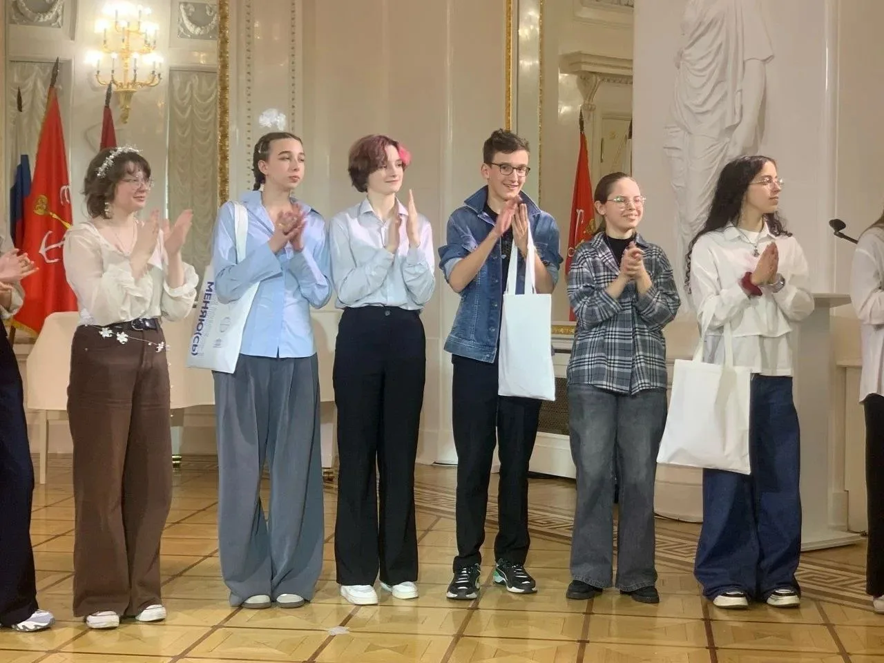 Сюжет на сцене: от текста к спектаклю В Каменноостровском дворце прошла профильная смена «Сюжет на с