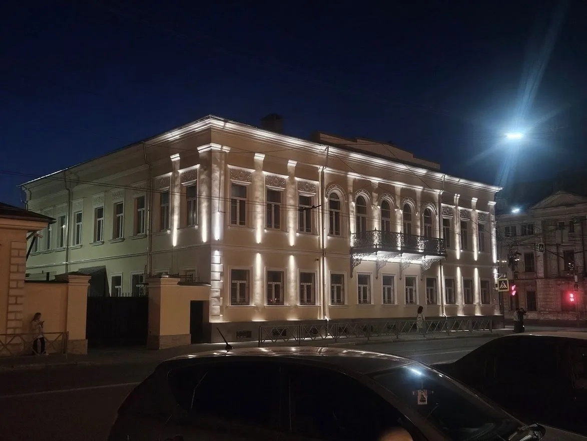 Финальный этап: подсветка усадьбы Праведникова