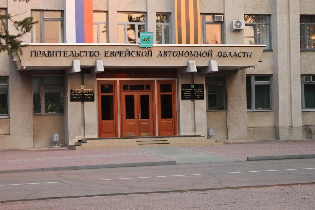 Программа увеличения продолжительности жизни принята в ЕАО
 
Председатель правительства ЕАО Валерий 