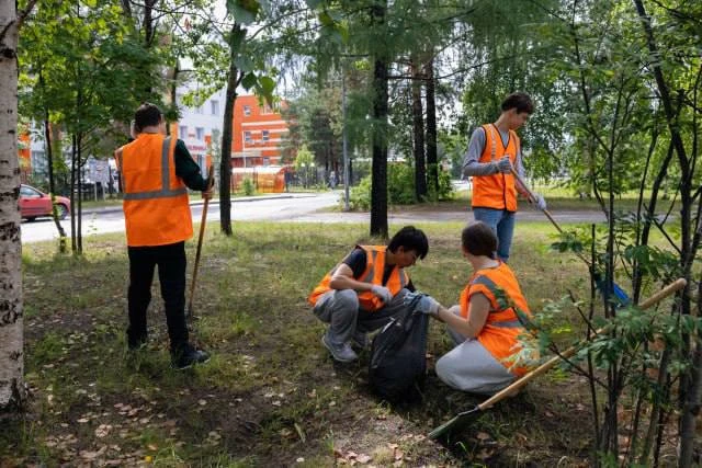 Подростков перестанут брать на работу в муниципальные учреждения Сургута