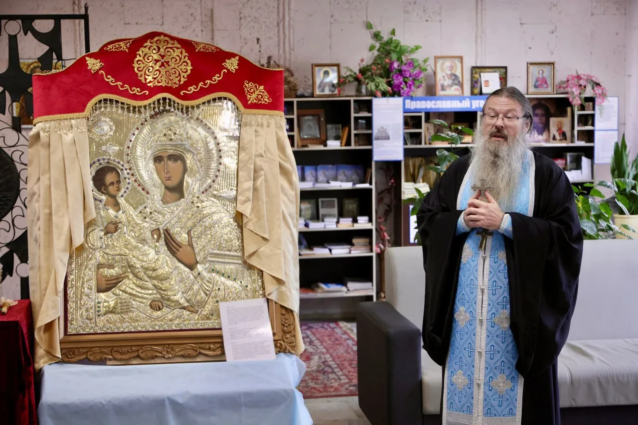 Афонская святыня прибыла в балашихинский филиал госпиталя Бурденко

Сегодня вместе с главой округа С
