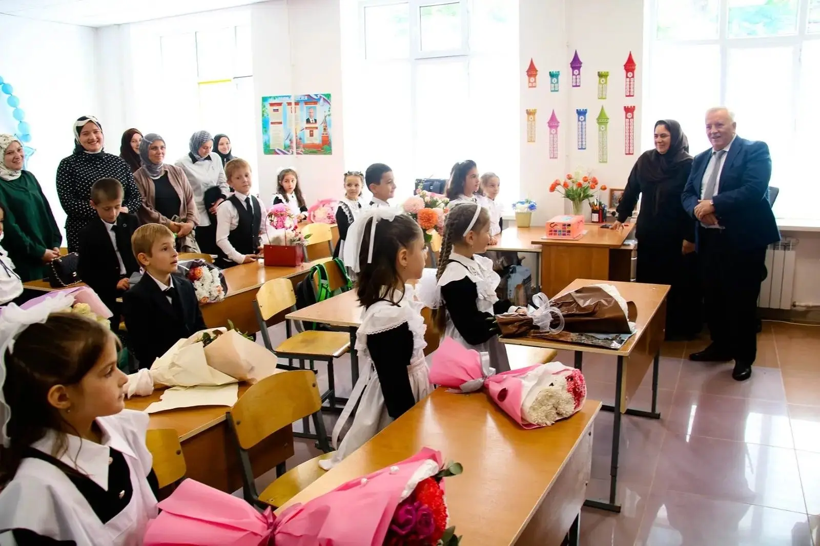 В Мехельтинской средней школе торжественно отметили День знаний