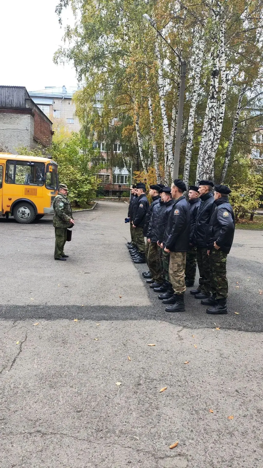 Сегодня кадеты 10-х и 11-х классов отправились на стрельбище МВД.