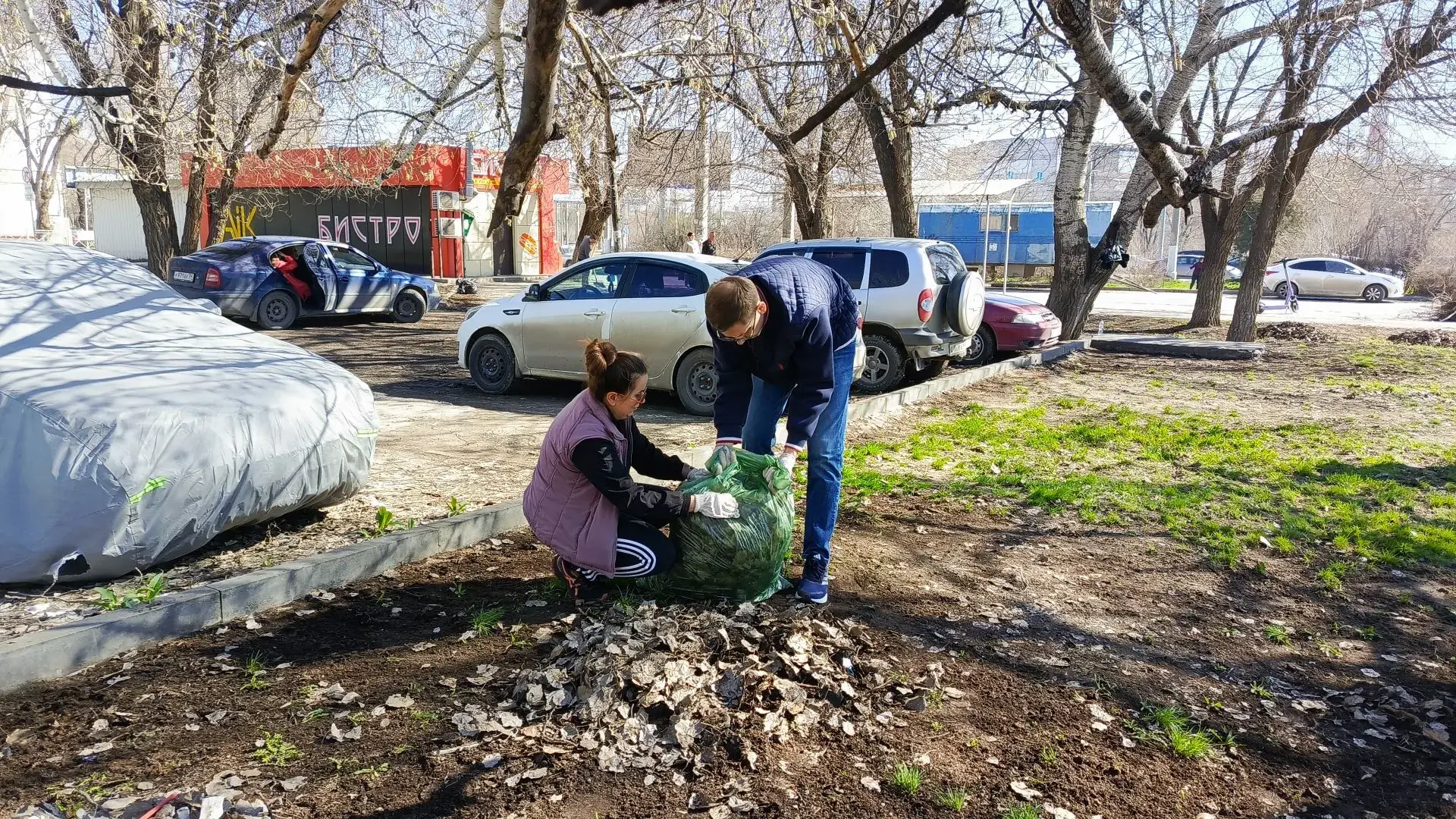🧹 Сотрудники «Концессий» вышли на весеннюю уборку Волгограда  В Волгограде стартовал месячник по бла