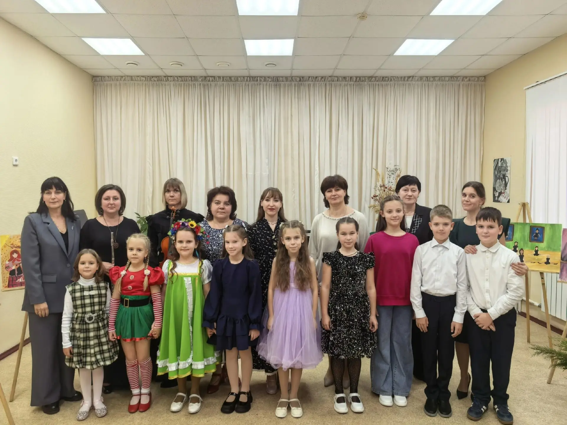 🎶🍂🍁🎶Поздравляем с одним из самых прекрасных и добрых праздников – с ДНЁМ МУЗЫКИ!!!🎵