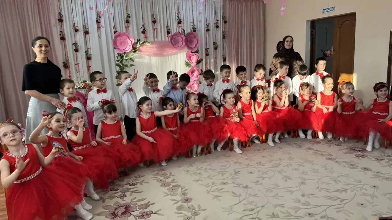 💐Утренник 8 марта в старшей «А» группе💐