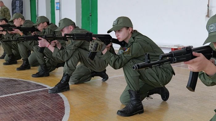Воспитание с воздушно-десантной спецификой