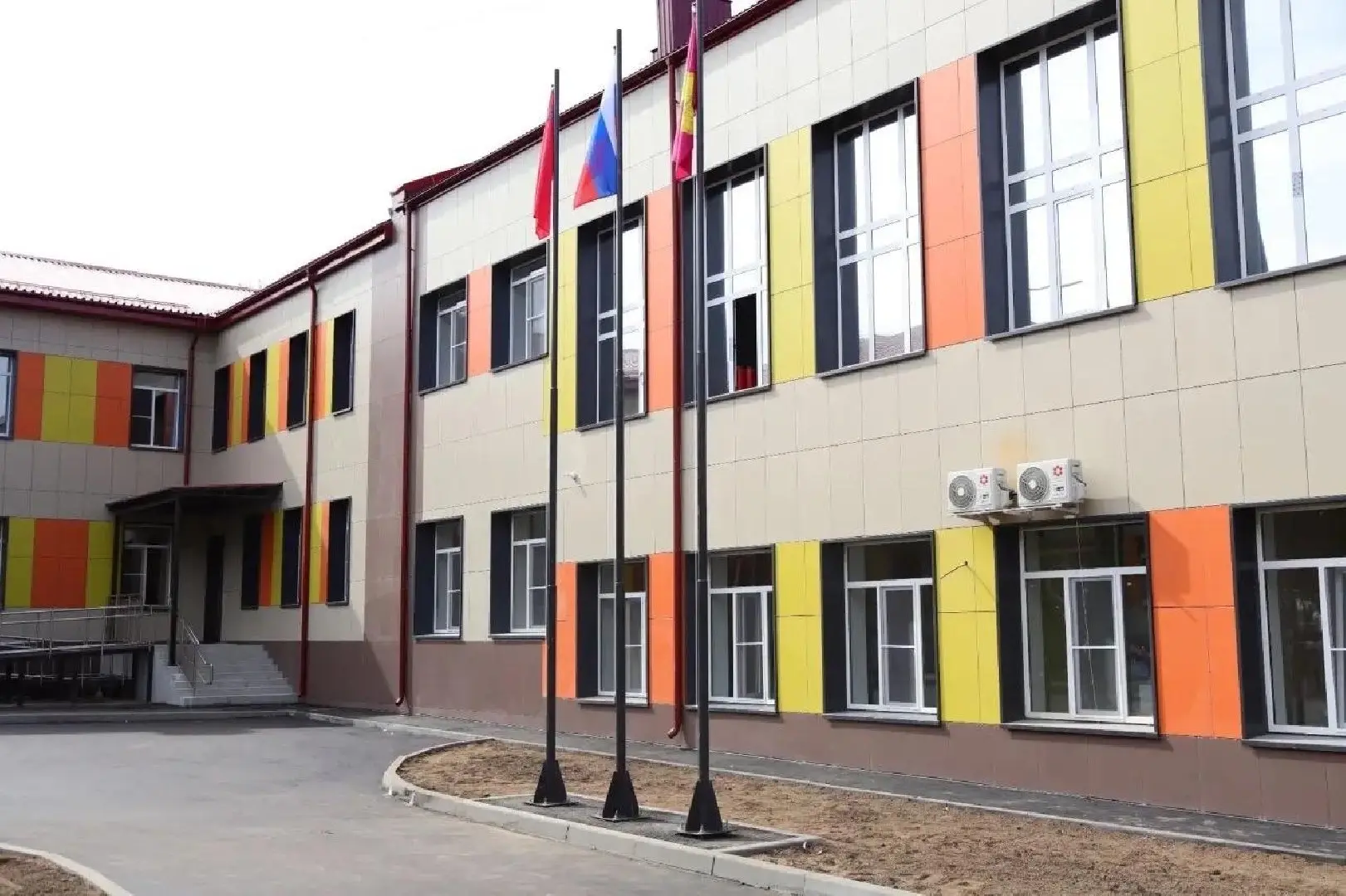 В Хорлово открыли обновлëнную школу «Наши традиции»